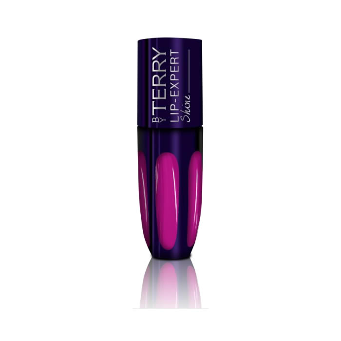 Die kräftigen, liavioletten Farben des Lippenstifts mit einer Nuance ins rosa pranken auf dem Stift edel abgesetzt vom tiefen blauschwarz des Stiftes.